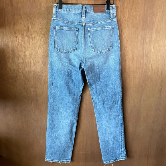 Madewell Classic Straight Jean - Picture 6 of 10